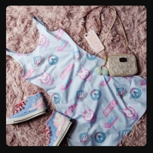 Overwatch Dva Dress Size L - Picture 1 of 4